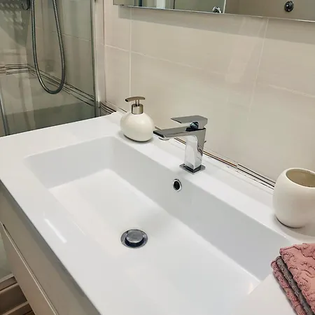 Felice דירה מילו